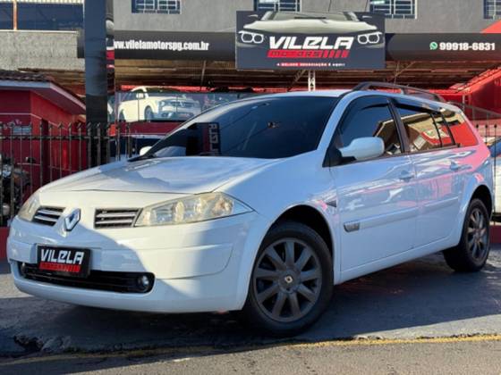 RENAULT MEGANE 1.6 DYNAMIQUE GRAND TOUR 16V FLEX 4P MANUAL RENAULT MEGANE 1.6 DYNAMIQUE GRAND TOUR 16V FLEX 4P MANUAL